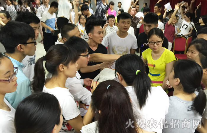 “堅硬”的社會容不下眼淚