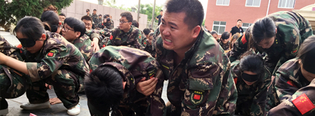 學(xué)會(huì)感恩，感恩父母給我生命，感恩公司給我平臺！