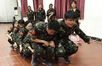 挑戰(zhàn)冠軍隊(duì)，與時(shí)間賽跑，與榮譽(yù)共舞！